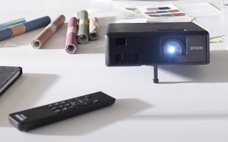Projektor Epson EF-11, Full HD, 1000 lumens, 3LCD, i zi