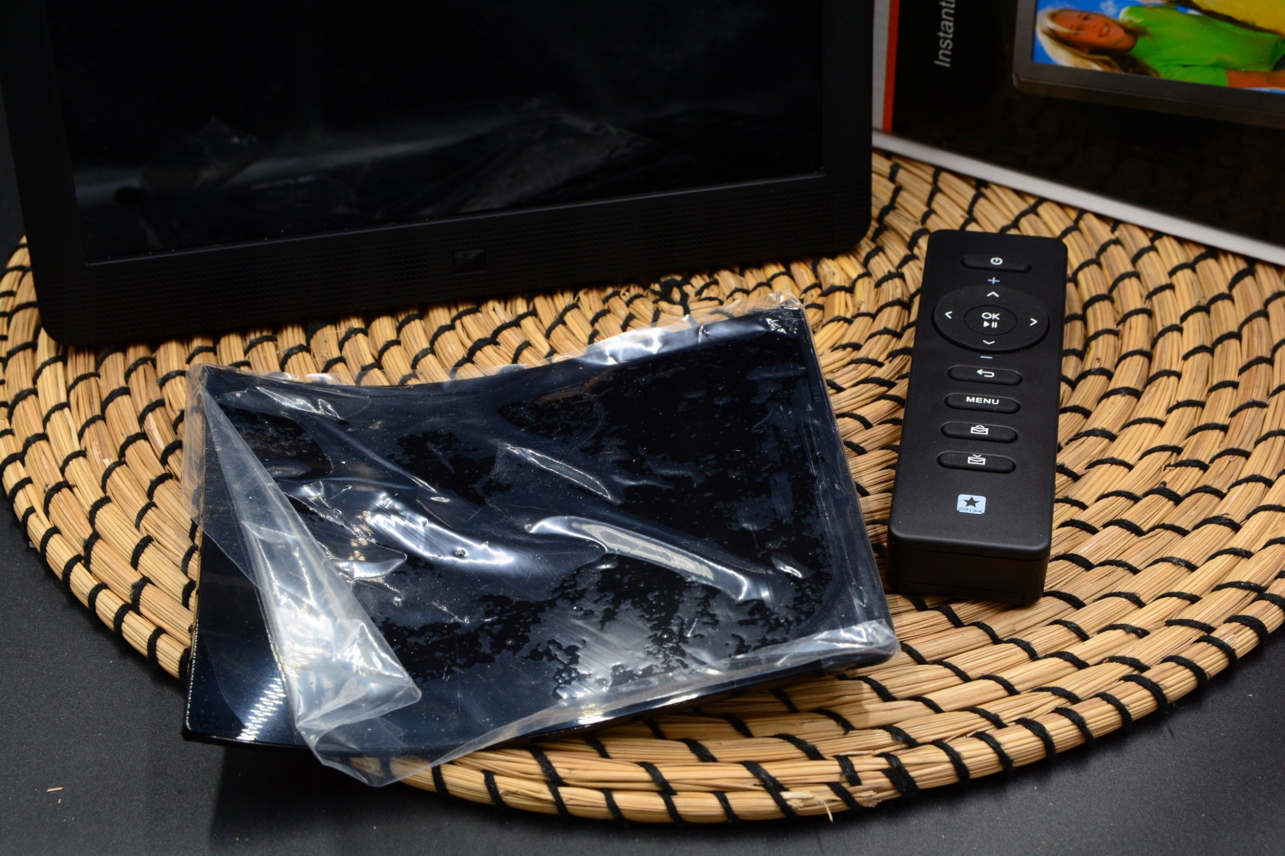 Дигитална рамка Pix-Star WiFi, 10", IPS, cloud меморија, бела