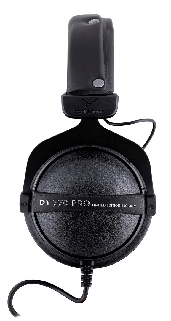 Слушалки Beyerdynamic DT 770 PRO 250 OHM, со кабел