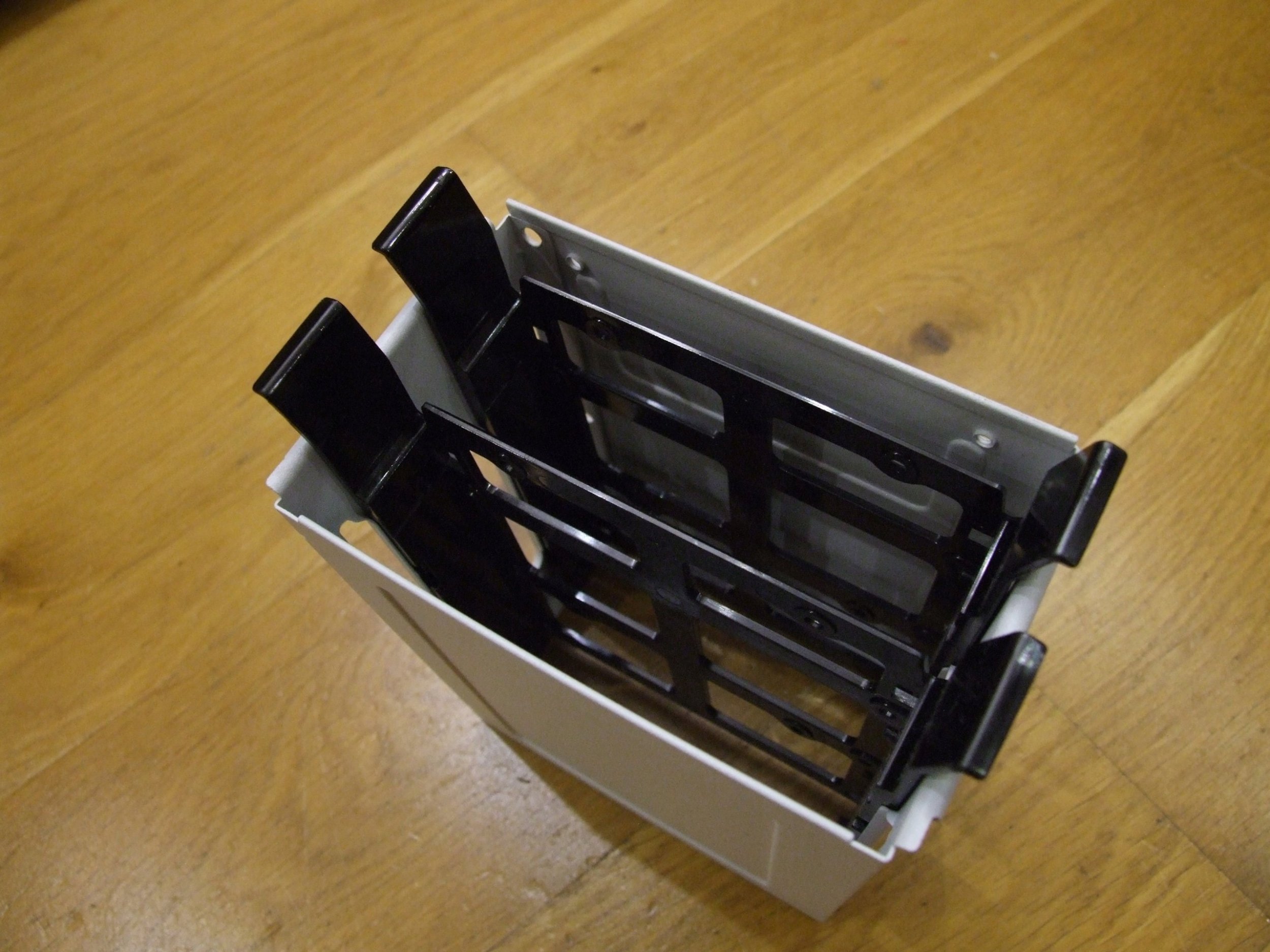 Mbajtëse radiatorësh EKWB EK Quantum Surface 3831109898451, montim për ftohje me ujë, metalik, argjendtë