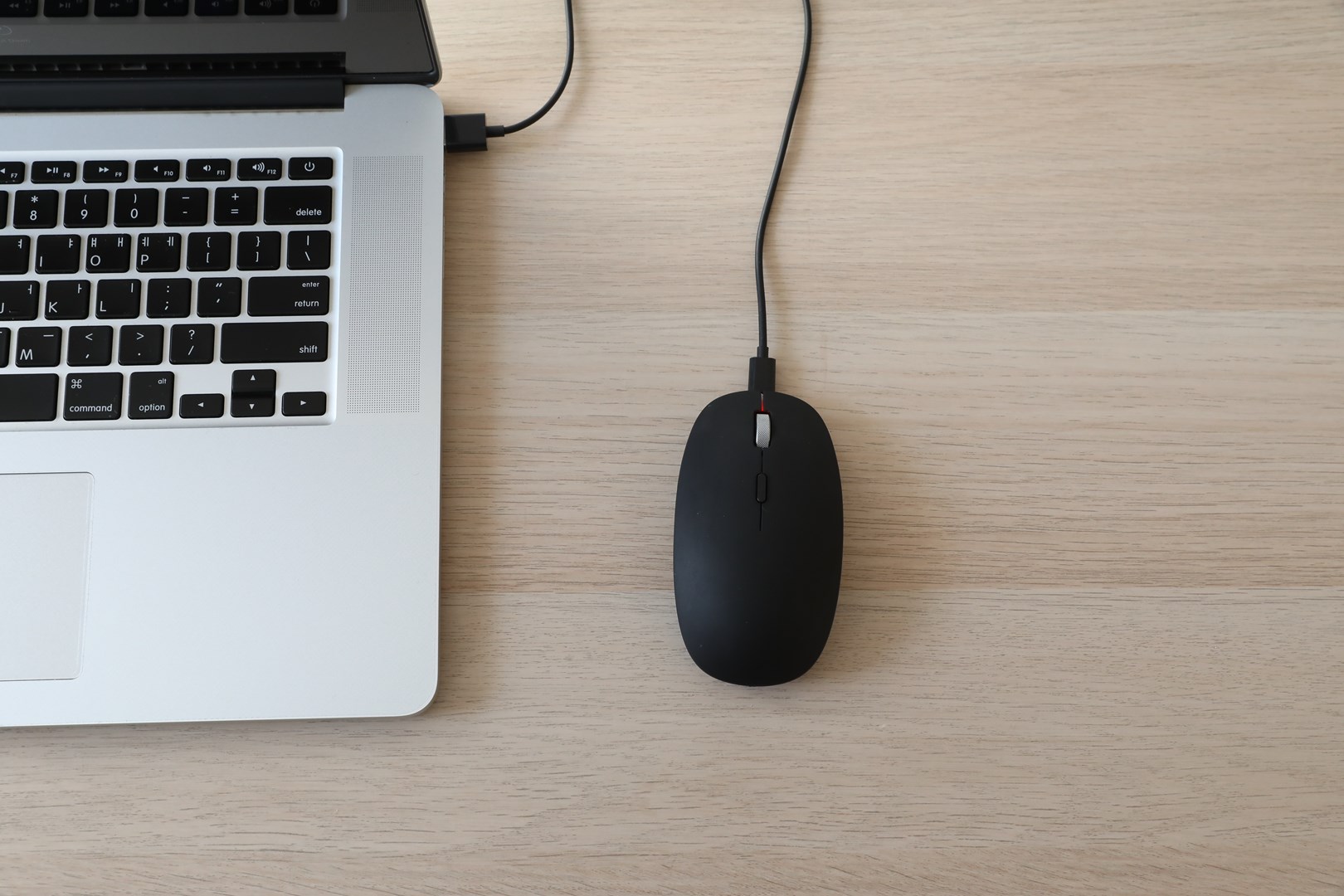 Maus POUT HANDS4, i zi