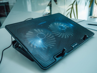 Ладилник за лаптоп Blow Walking Stand Samba, 2 вентилатори, сино осветлување, црн