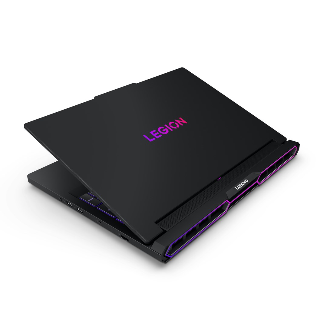 Laptop Lenovo Legion Pro 7 16IAX10H, 16", Intel Core Ultra 9, 64 GB DDR5-SDRAM, 2 TB SSD, NVIDIA GeForce RTX 5080, i zi