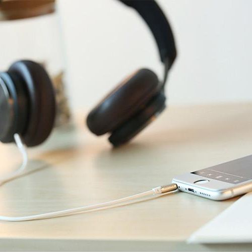 Kabllo audio Remax AUX, 1m, 3.5mm mini jack, i zi