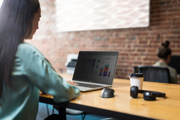 Laptop HP ProBook 450 G8 PC Wolf Pro Security Edition, 15.6", 8GB RAM, 512GB SSD, Intel® Core™ i5, Intel Iris Xe, i argjendtë