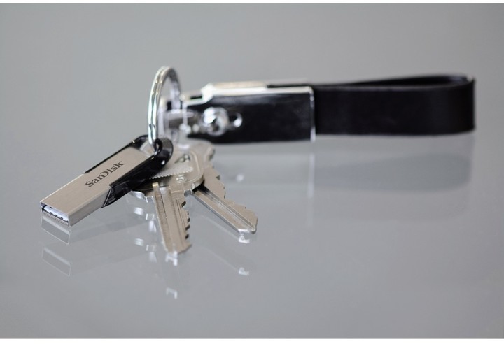 USB Memorie SanDisk Ultra Flair, 128 GB