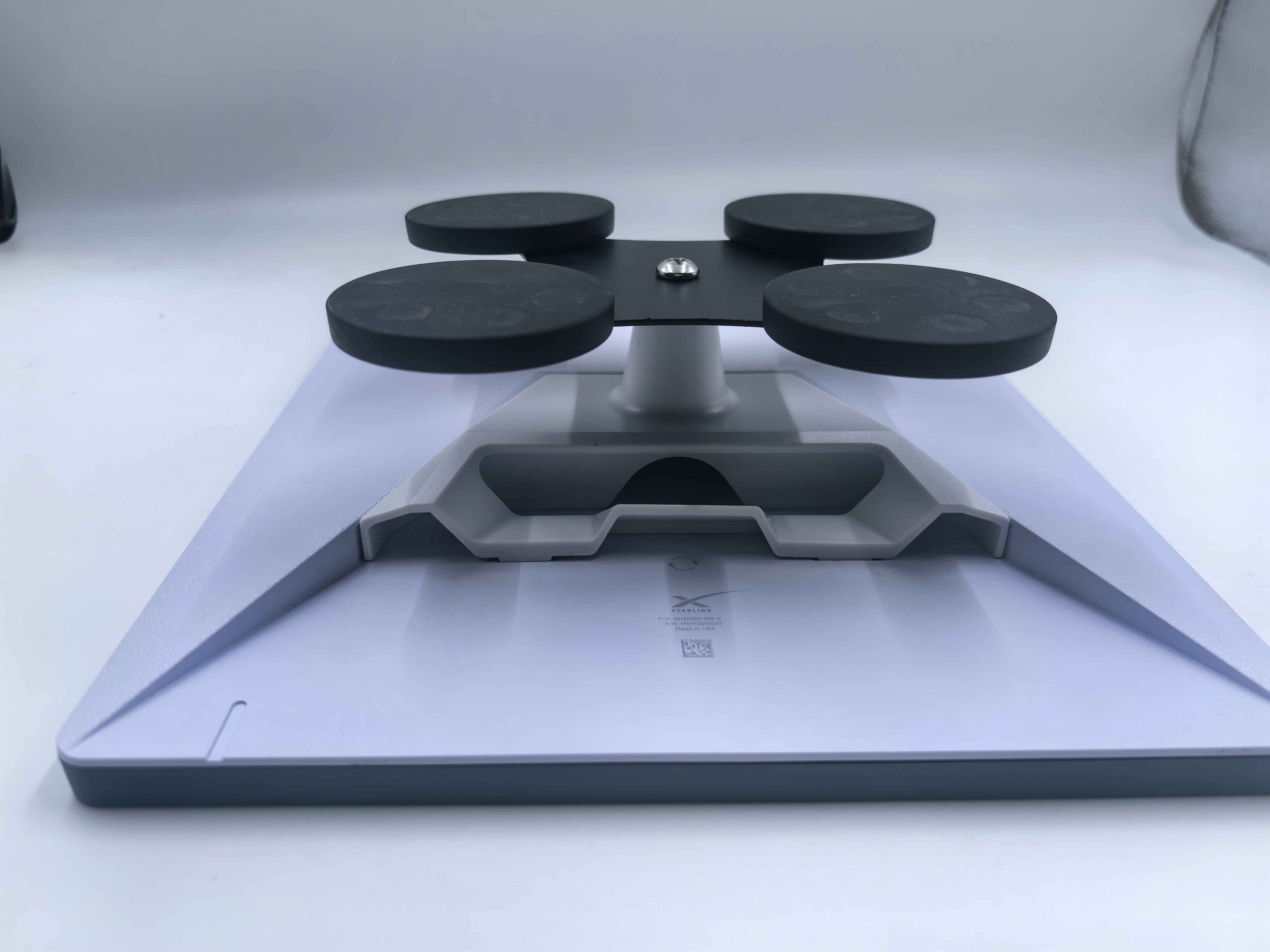 Mbajtës magnetik DBEIXIWEI Starlink Mini, i bardhë/zi