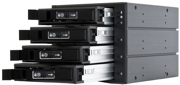 Kuti e jashtme Chieftec për hard disqe, 3x 5.25 " për 4x SATA / SAS HDD / SDD (3.5" ose 2.5 ") 