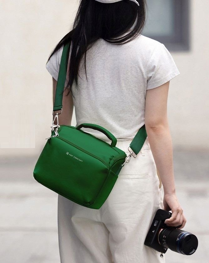 Торба за на рамо за камера K&amp;F Concept Camera Sling Bag, со преграда за објектив, зелена