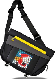 Çantë shpatullore Divoom SlingBag V, ekran LED 4.7", IP68, e zezë