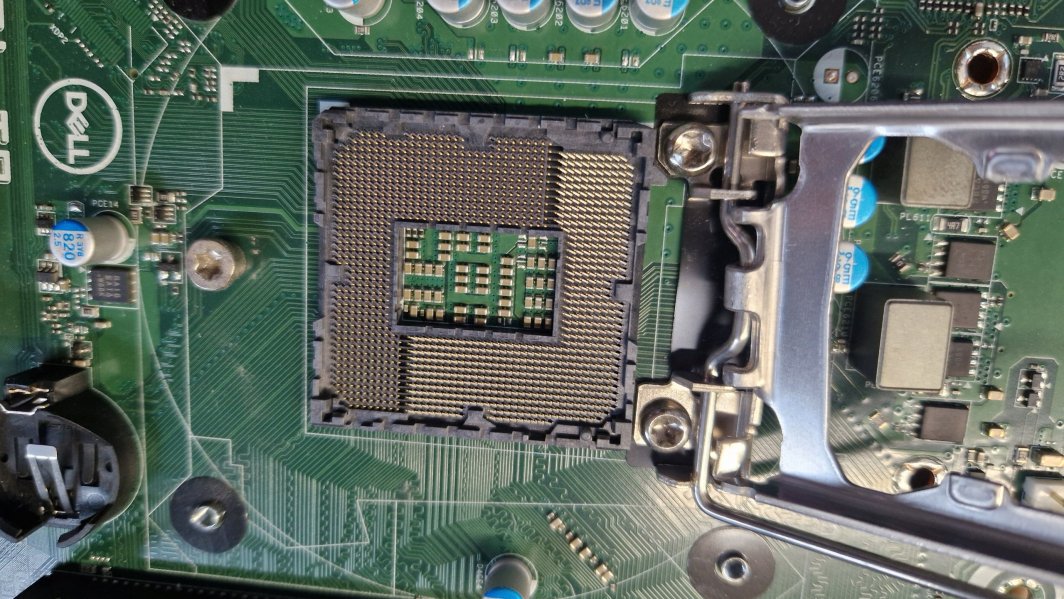 Laptop Dell Latitude 12 Rugged, 12", rezistent, i zi