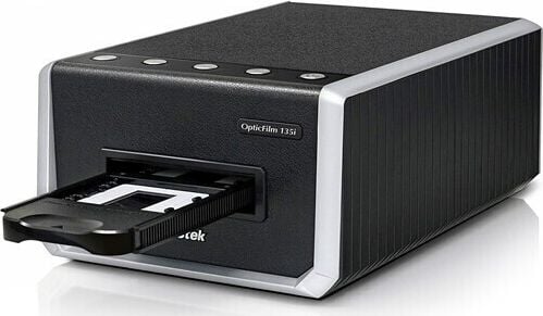 Skaner filmi Plustek OpticFilm 135i, 7200 dpi, skanim panoramik, i zi