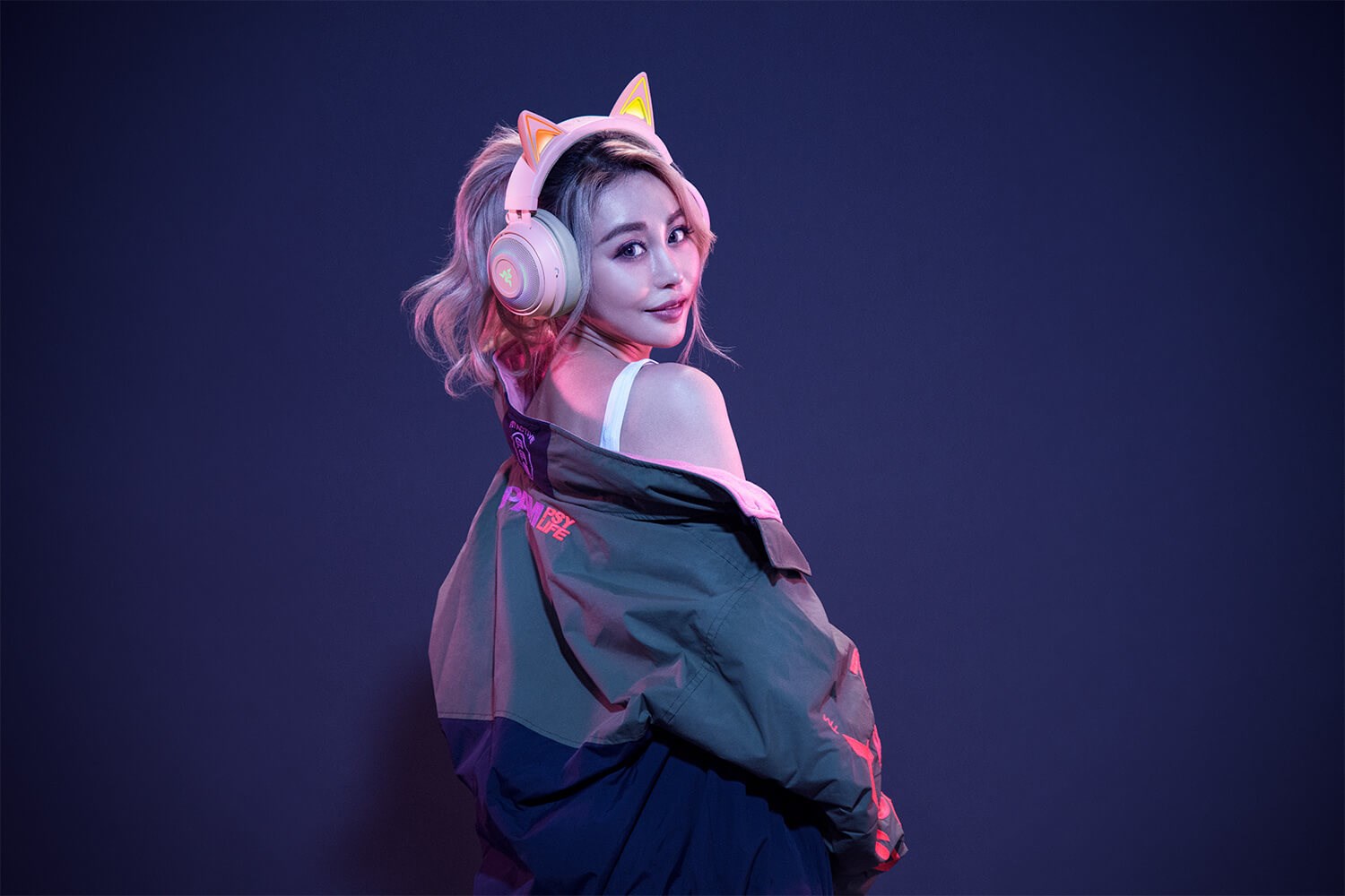 Kufje lojërash Razer Kraken Kitty Edition, USB, RGB, rozë