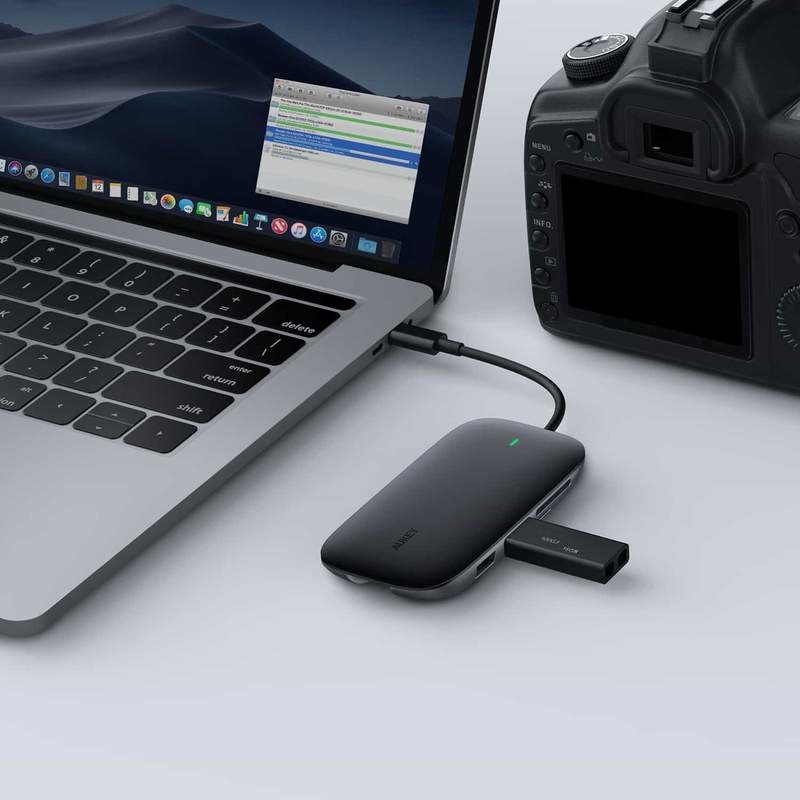 Qendër USB-C Aukey CB-C71, 8-në-1, 100W PD, e zezë
