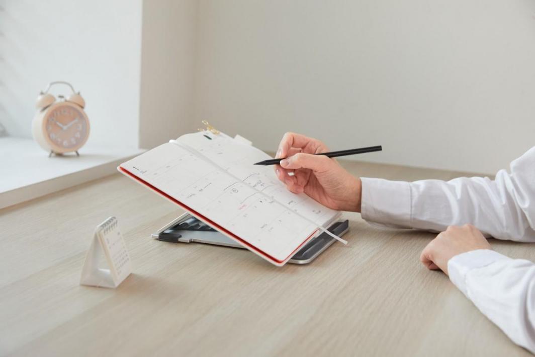 Mbështetëse alumini për laptop Pout Eyes3 Angle, 10 - 17", e argjendtë