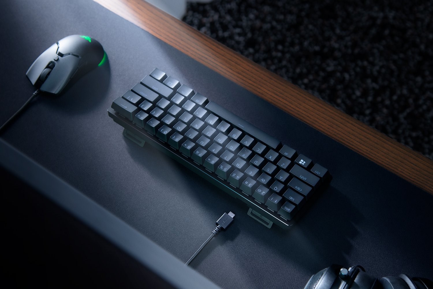 Tastierë për lojëra Razer Huntsman Mini SWE, Purple Switch, RGB, e zezë