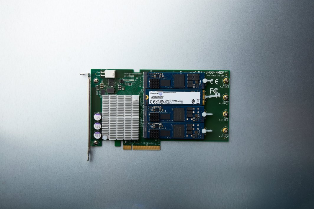 Disk serveri Kingston DC2000B (SEDC2000BM8/240G), 240GB, PCI-E x4 Gen 4 NVMe, 4500MB/s Lexim, 400MB/s Shkrim, i zi