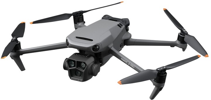 Dron DJI Mavic 3 Pro Fly More Combo (DJI RC)