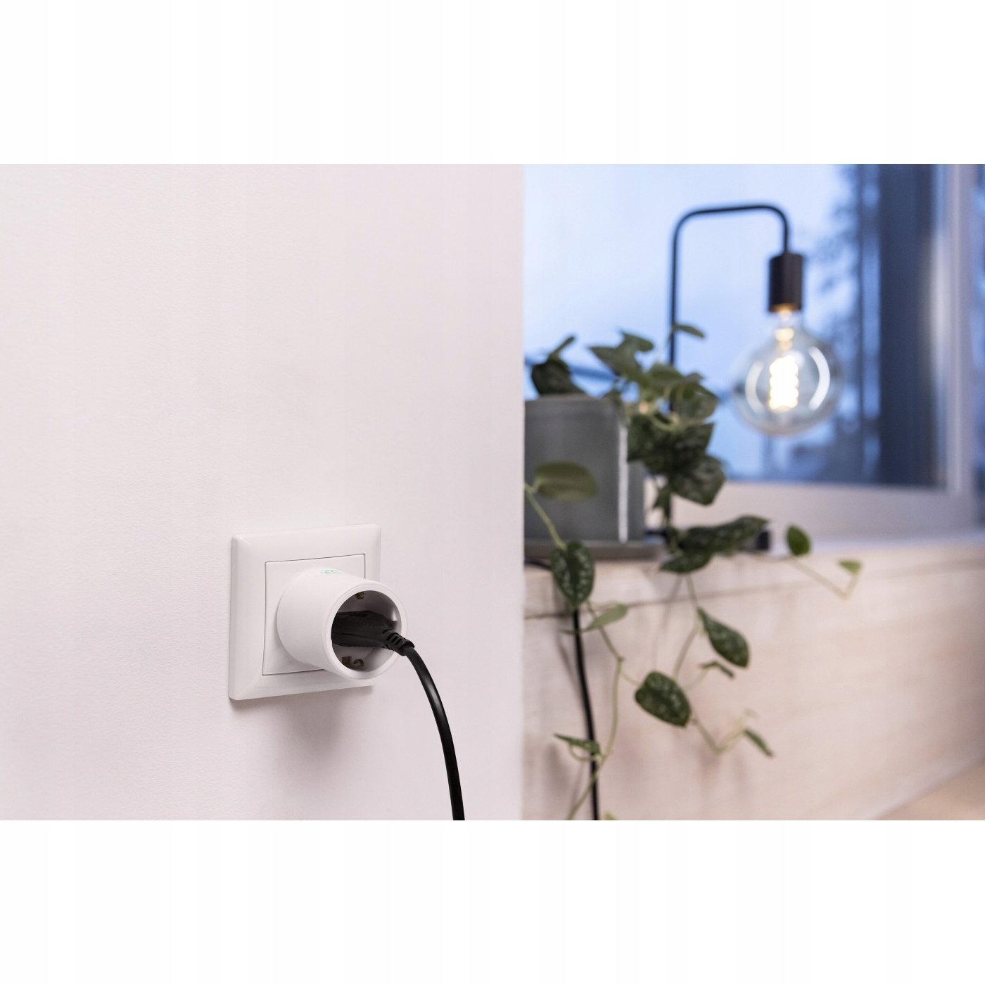 Prizë smart OSRAM Smart+ Radio Socket, WiFi Matter, matës energjie, e bardhë