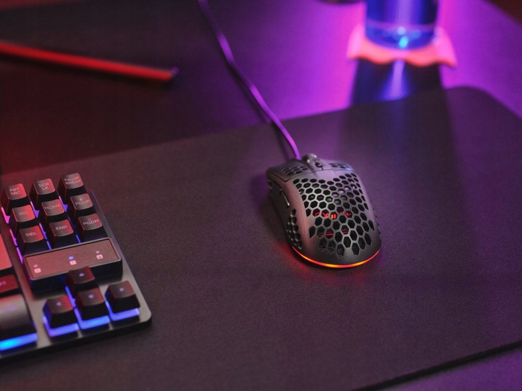 Maus gaming Trust GXT 928 Helox, 6400 DPI, RGB, i zi