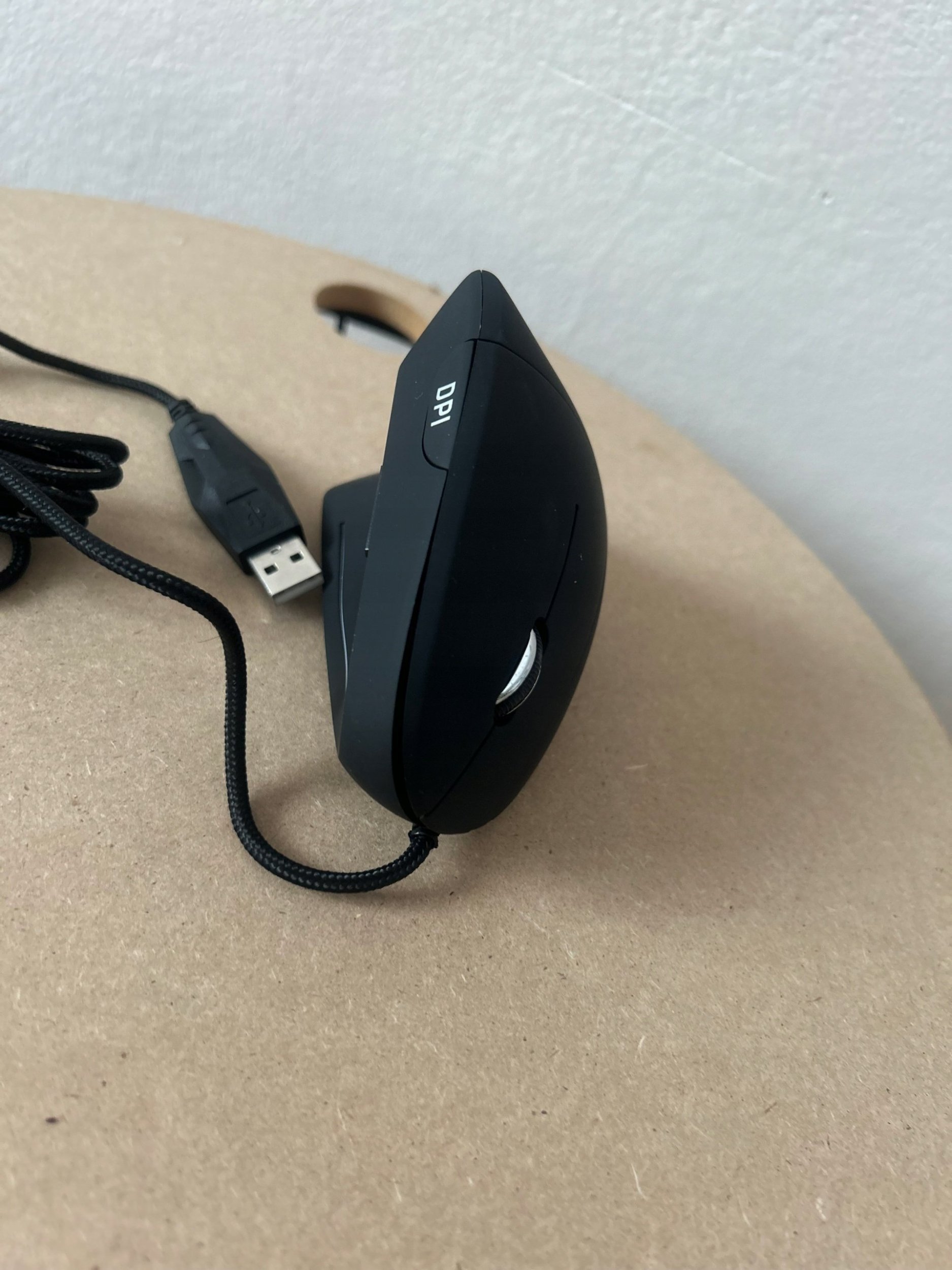 Машина за глувче за левораки без марка, со кабел, USB Type A, црна