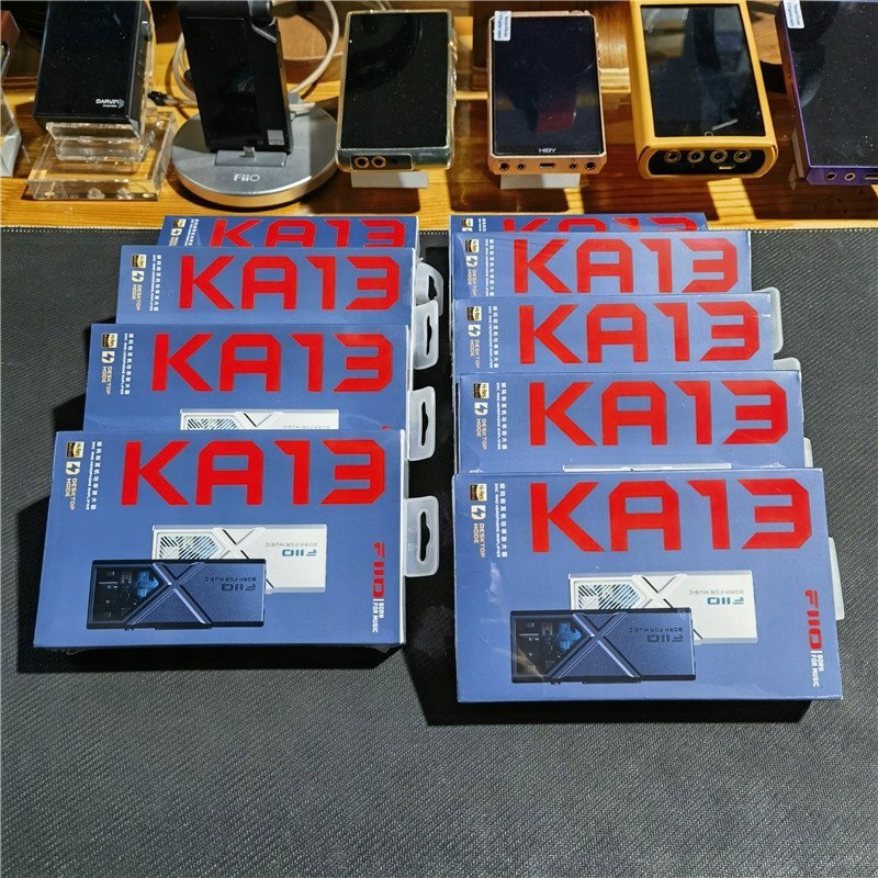 Amplifikator kufjesh FiiO KA13 USB DAC, Hi-Res Audio, dalje 3.5mm dhe 4.4mm, i zi