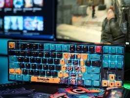 Tastierë mekanike A4TECH Bloody AT87 Renegade, RGB, USB, e zezë