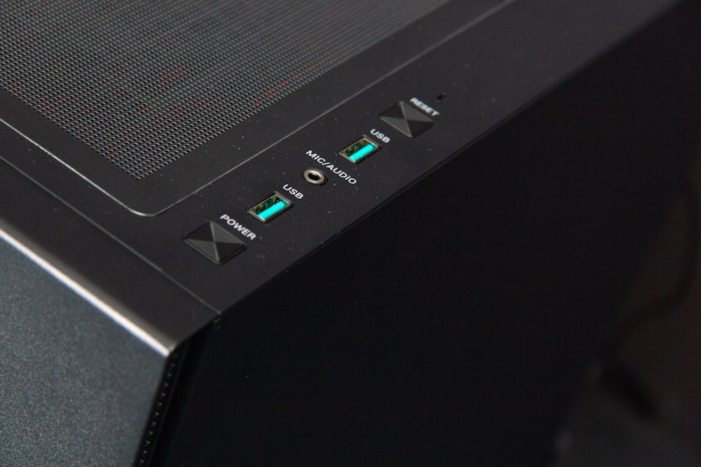 Kompjuter desktop HAL3000 Master Gamer Elite XT, Intel Core i7-14700F, 64GB RAM, 2TB SSD, RX 9070 XT, i zi