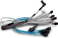 Kabllo SAS Broadcom BCM, SFF-8654 x8 në 2x SFF-8643 x4, 1m, e zezë