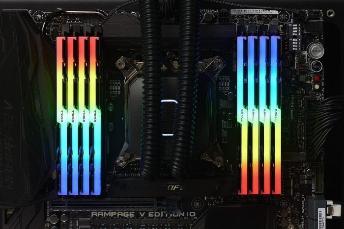 Memorie G.Skill Trident Z RGB, DDR4, 16 GB, 4000 MHz, CL18, F4-4000C18D-16GTZRB