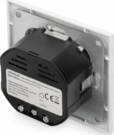 Ѕиден приклучок Digitus DA-70615, 1x Schuko, USB A и USB C, бел
