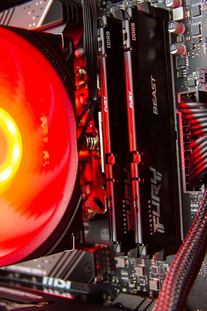 Kompjuter HAL3000 MČR Finale Pro Super, AMD Ryzen 5 9600X, 32GB RAM, 1TB SSD, NVIDIA RTX 4070 Super, i zi