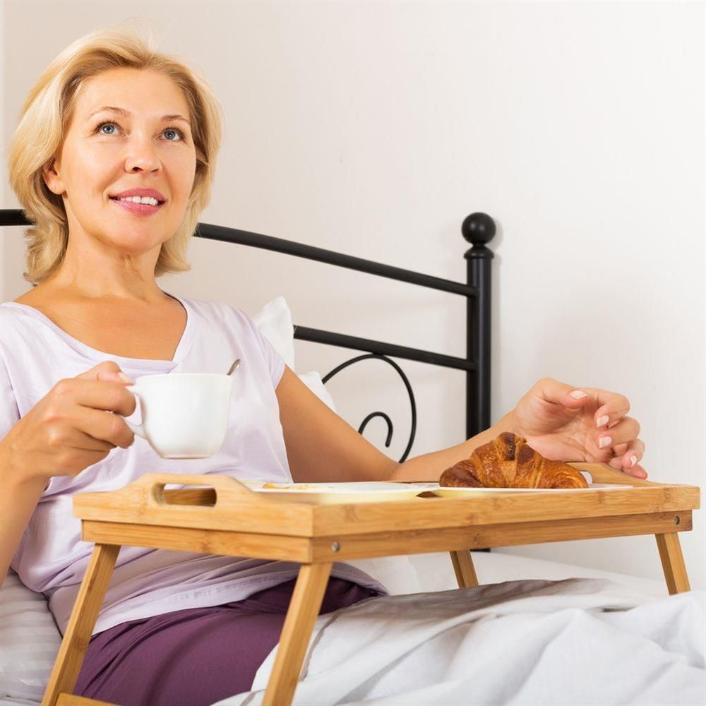 Tavolinë mëngjesi palosëse Bambus, bambu natyrale, përdorim në shtrat