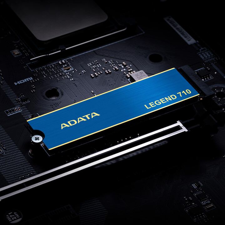 Disk ADATA LEGEND 710, M.2 - 512GB