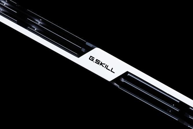 Memorie G.Skill Trident Z, DDR4, 64 GB, 4000 MHz, CL18, F4-4000C18Q2-64GTZSW