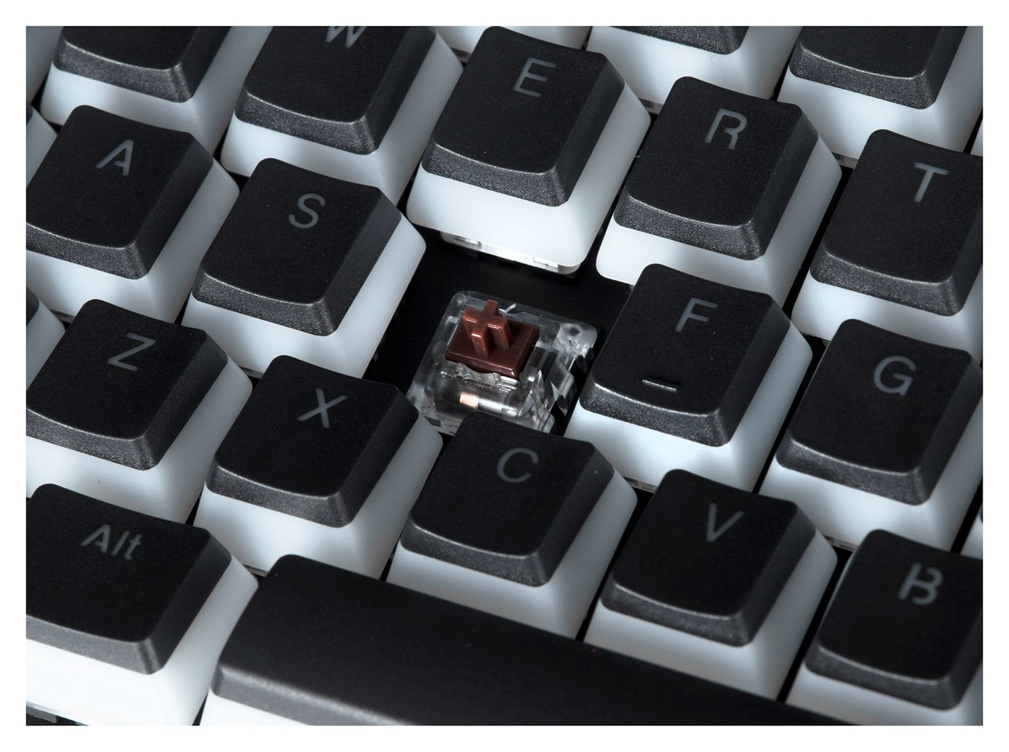 Tastierë mekanike Gaming Endorfy OMNIS PUD, USB, Kailh Brown, RGB, e zezë