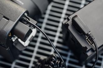 Адаптер за напојување Newell D-Tap за Nikon EN-EL15, спирален кабел, црн