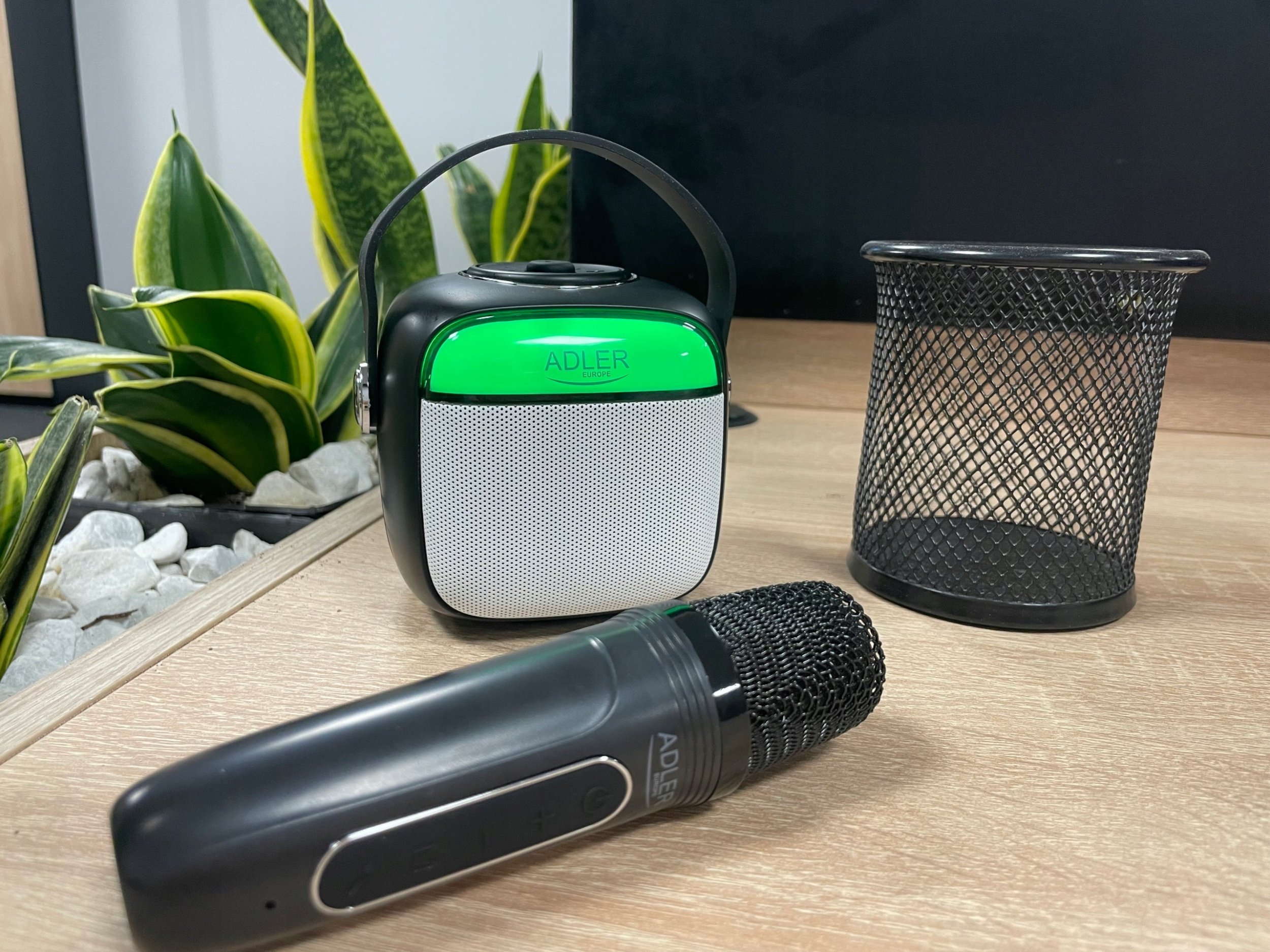 Kuti zëri karaoke Adler AD 1199 W, Bluetooth 5.1, me mikrofon, e bardhë