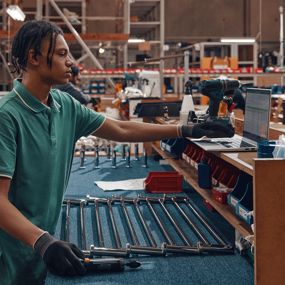 Laptop HP EliteBook 650, 15.6", Intel i5-1335U, 16 GB RAM, 512 GB SSD, i argjendtë