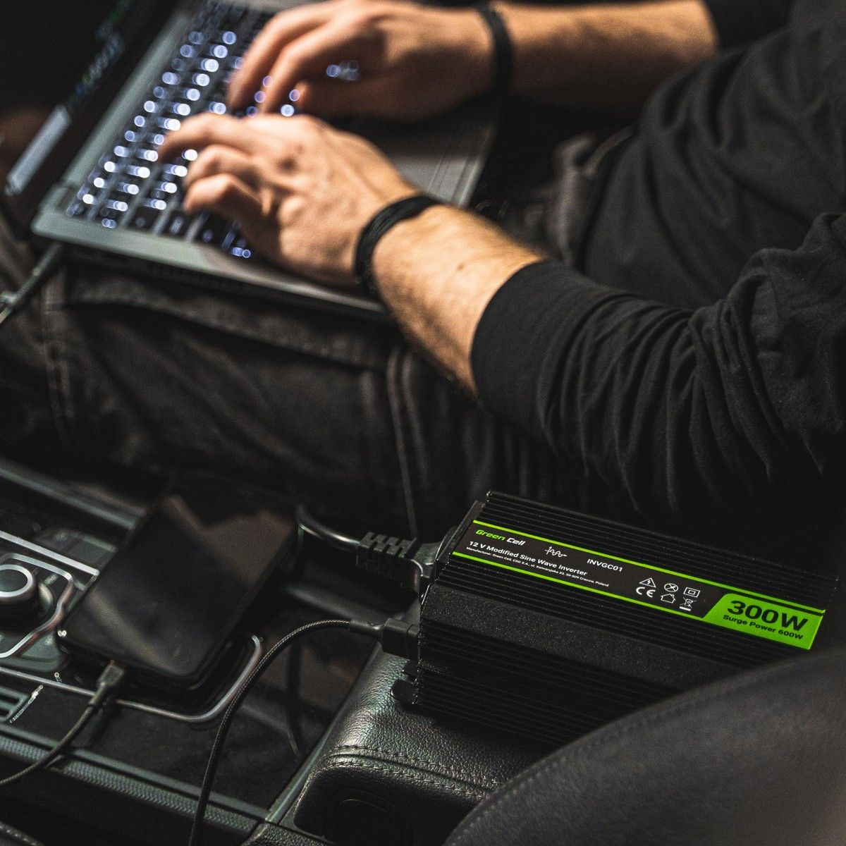 Invertor Green Cell PRO 12V në 230V, 3000W 6000W, i zi