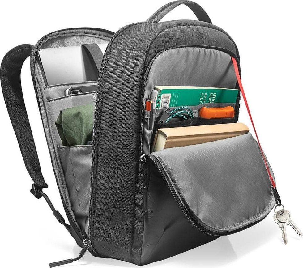 Çantë shpine Tomtoc për laptop, 16" MacBook Pro, 15L, e zezë