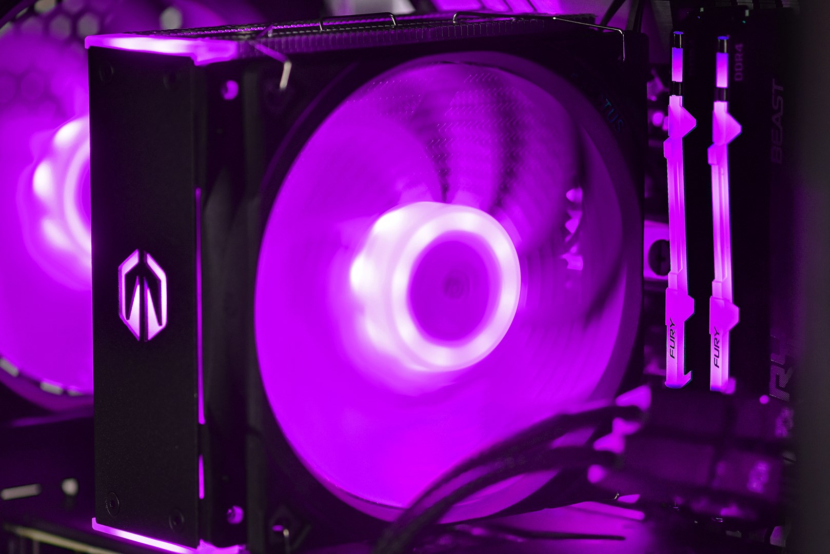 Kompjuter Actina, AMD Ryzen 5 7600, 32GB RAM, 1TB SSD, GeForce RTX 4070 SUPER, i zi