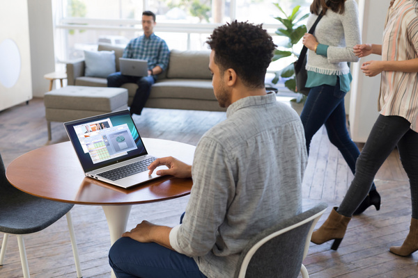 Laptop Hewlett-Packard HP ProBook 450 G8, 15.6'', Intel® Core™ i5, 8 GB RAM, 256 GB SSD, Intel Iris Xe Graphics, i argjendtë