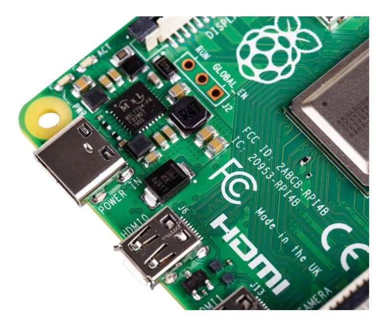 Mini Kompjuter Raspberry Pi 4 Model B, 4GB RAM, i zi