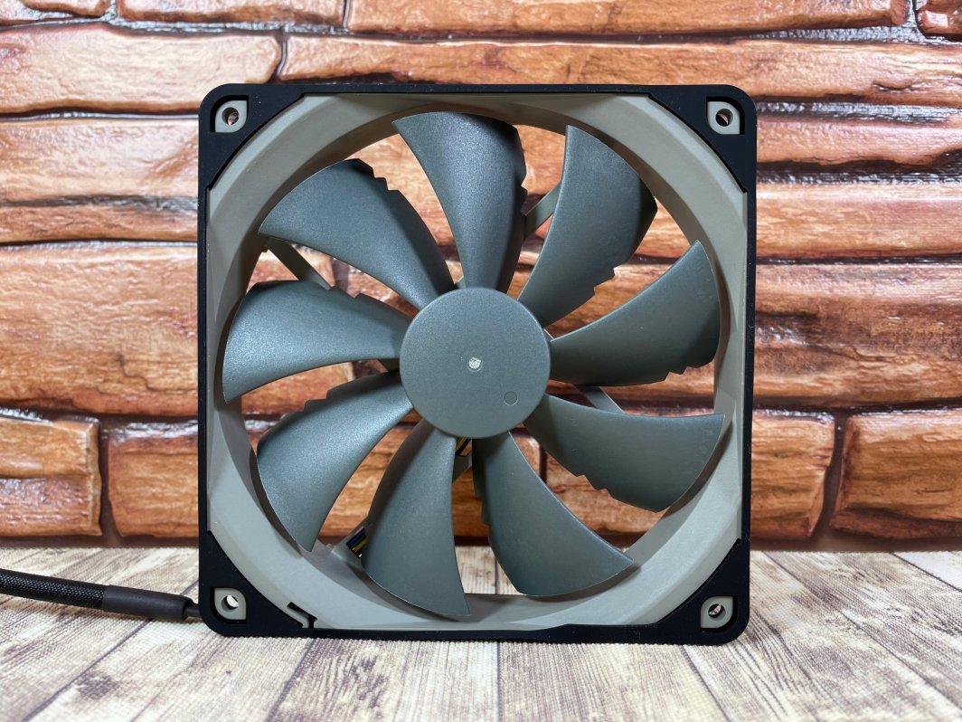 Set gasketash anti vibrim Noctua NA-SAVG2 chromax.black, për ventilator 140mm, 3 copë, të zezë