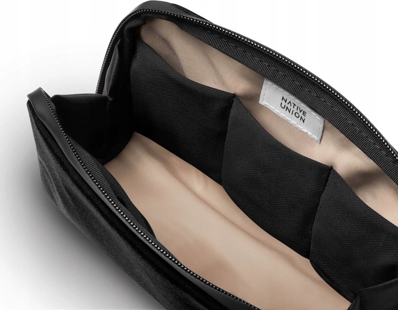 Organizues aksesorësh Native Union Stow Lite, madhësi e vogël, material i ricikluar, i zi