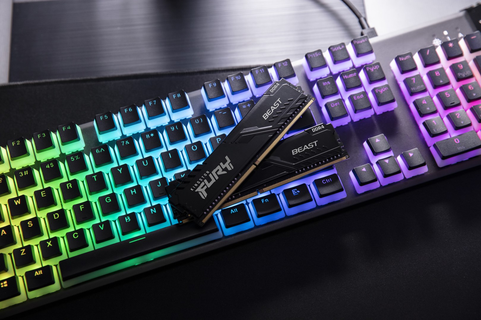 Memorie RAM Kingston FURY 32GB 3200MT/s DDR4 CL16 DIMM Beast