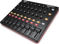 Kontrollues MIDI Akai MIDImix, sipërfaqe kontrolli, portabël, i zi