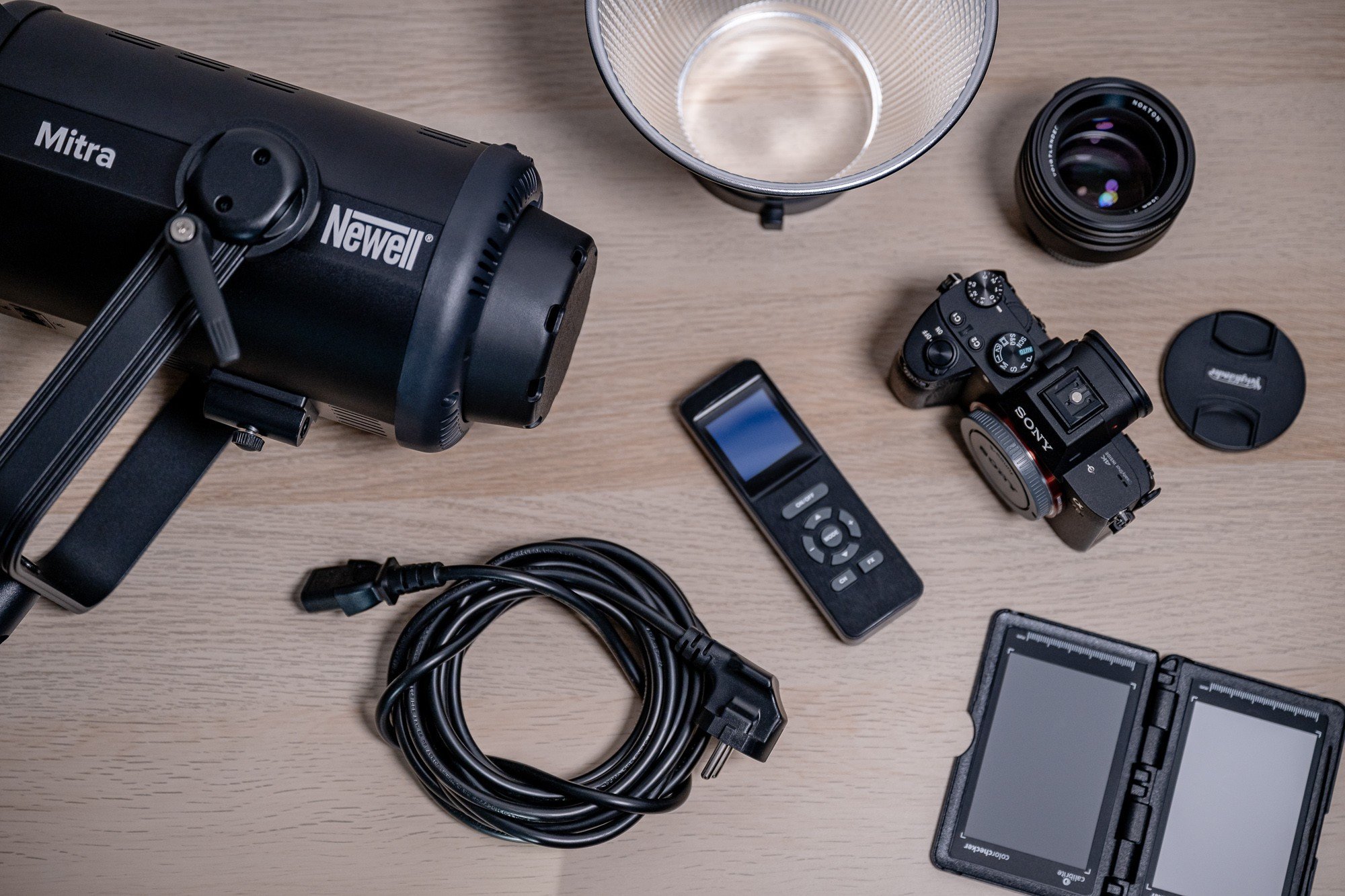 Llambë LED studio Newell Surja 400, dritë e vazhdueshme, temperaturë ngjyre e rregullueshme