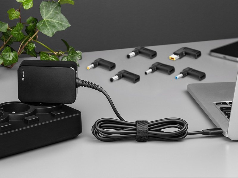 Adapter universal për laptop Tracer Prime, 65W, 7in1, i zi